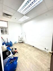 North Bridge Centre (D7), Office #550120541